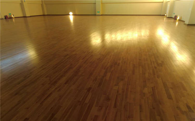 柞木排球館木地板安裝工藝