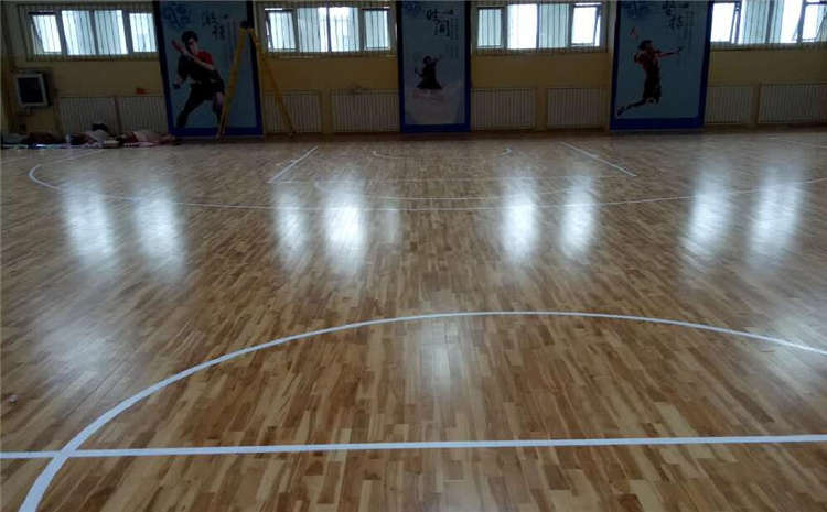 22厚體育木地板保養重點是什么