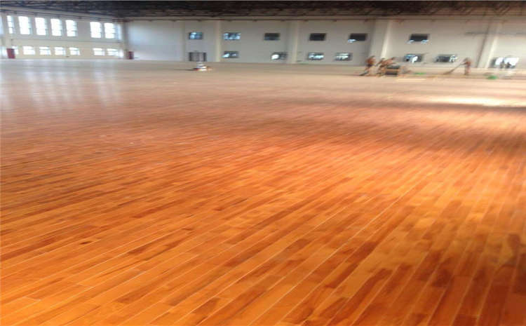 拼接板NBA籃球場木地板怎么翻新？