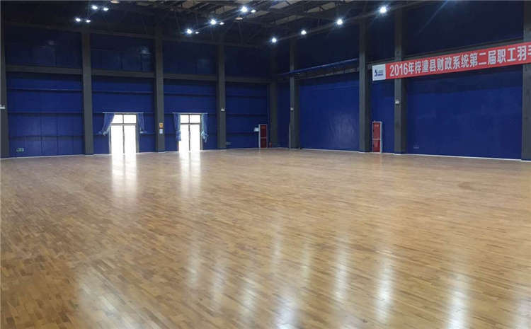 學(xué)校體育館木地板怎么保養(yǎng)？