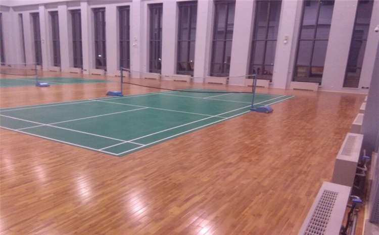 20厚籃球館木地板泡水的原因