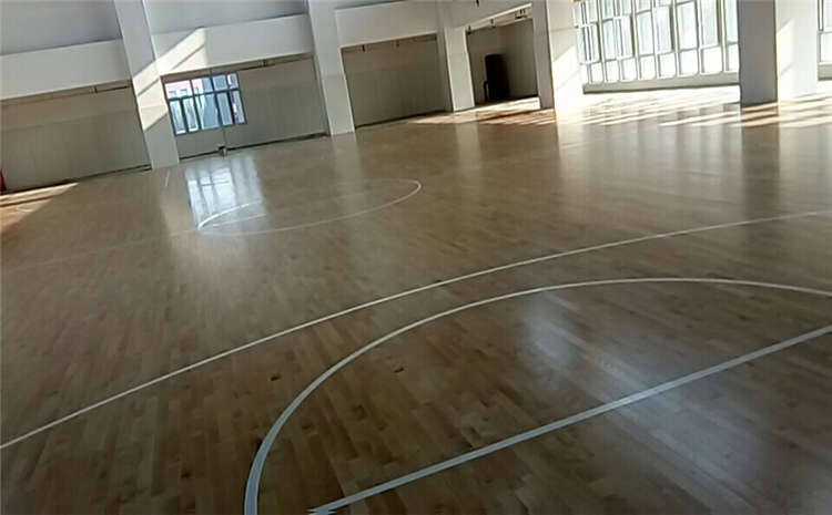 杭州硬木企口籃球館木地板多少錢一平