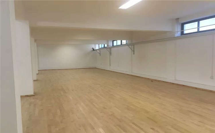 浙江體育館運動木地板施工團隊