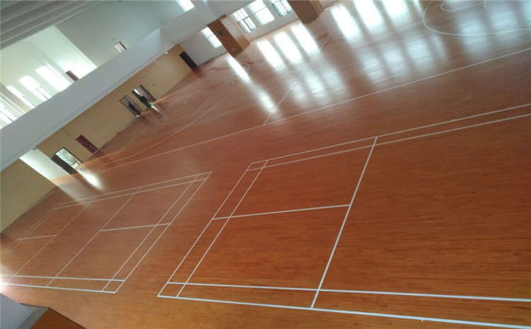 學校運動木地板保養怎么做