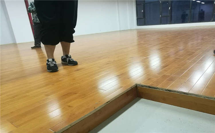 青海硬木企口羽毛球館木地板價格