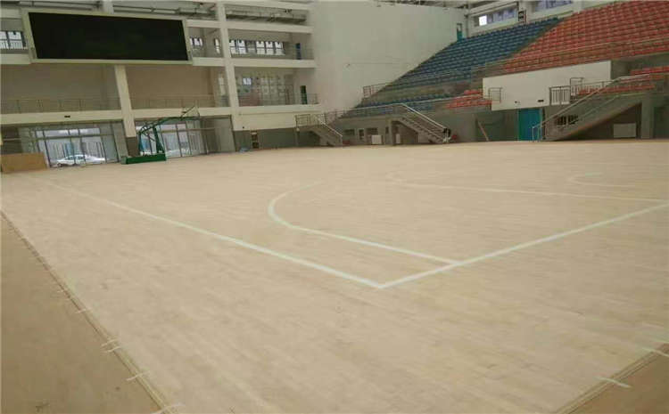硬木企口體育館木地板施工流程是什么
