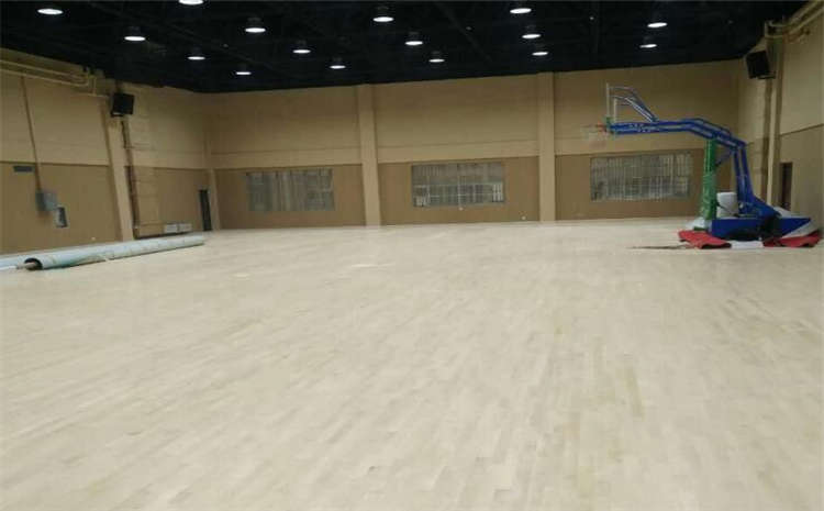 22厚舞蹈房木地板施工技術方案
