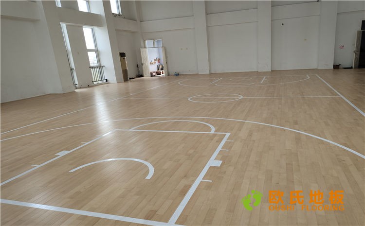 實驗幼兒園籃球館木地板